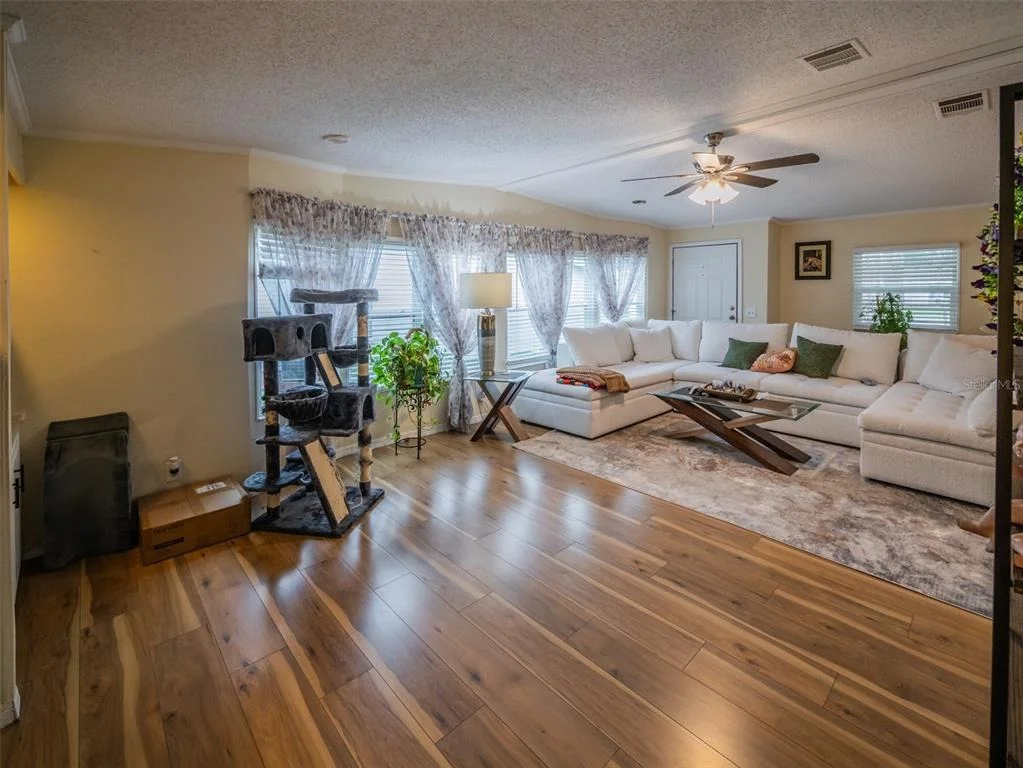 Photo of 4634 BELLE GROVE