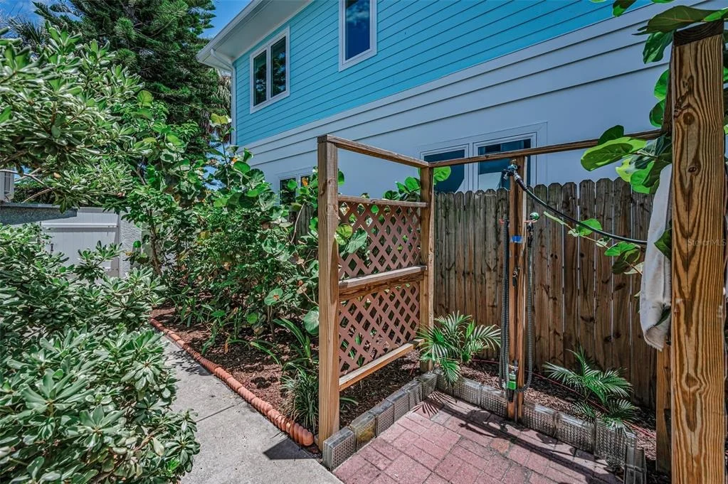 Photo of 720 BRUCE AVENUE