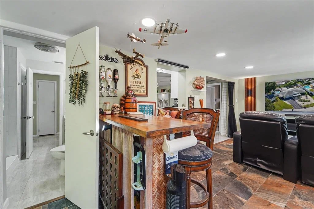 Photo of 1779 AVON LANE
