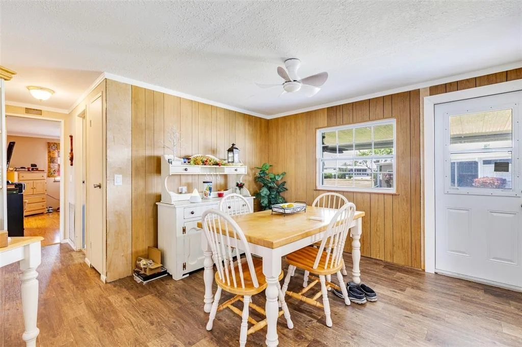 Photo of 412 VIVAR