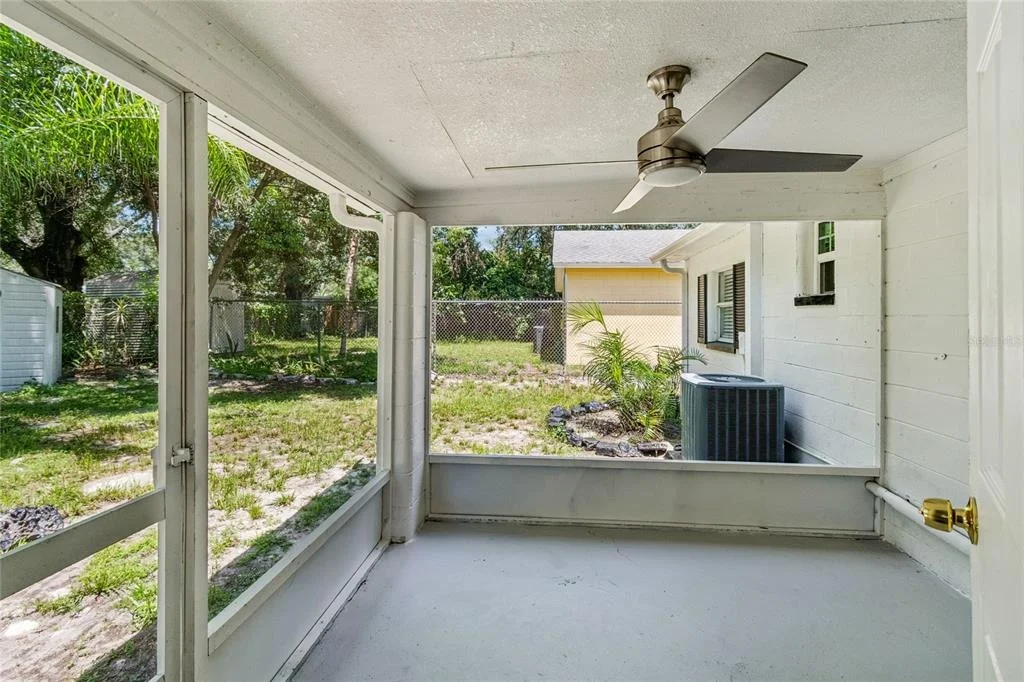 Photo of 1614 E MAPLE AVENUE
