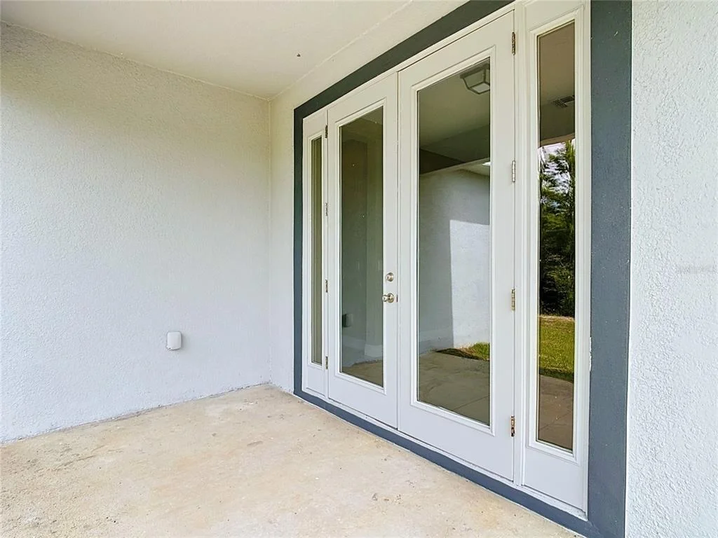 Photo of 106 OAK CIRCLE