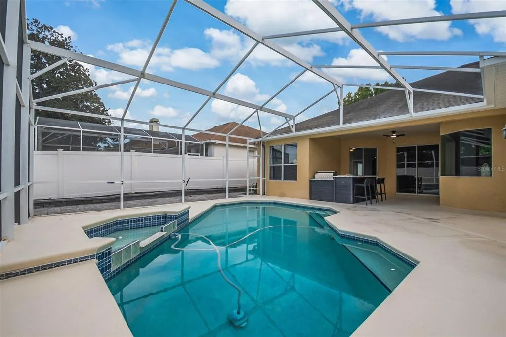 Photo of 116 OAK GROVE CIRCLE
