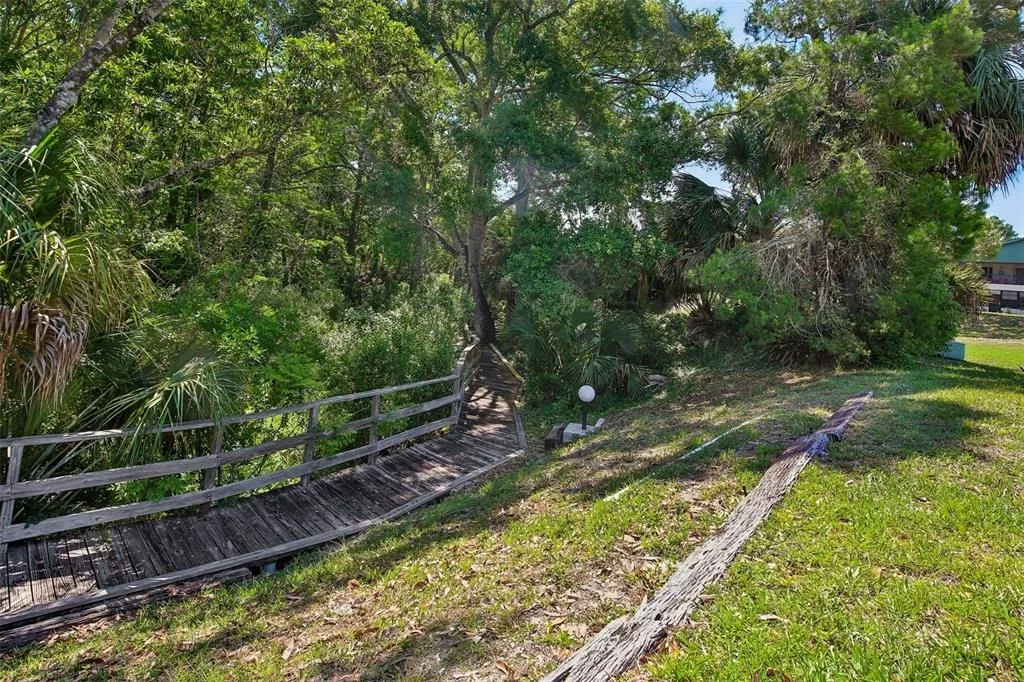Photo of 6413 RIVER LODGE LANE