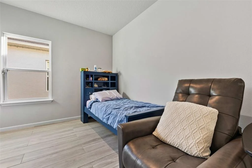 Photo of 194 EAGLE HARBOR WAY