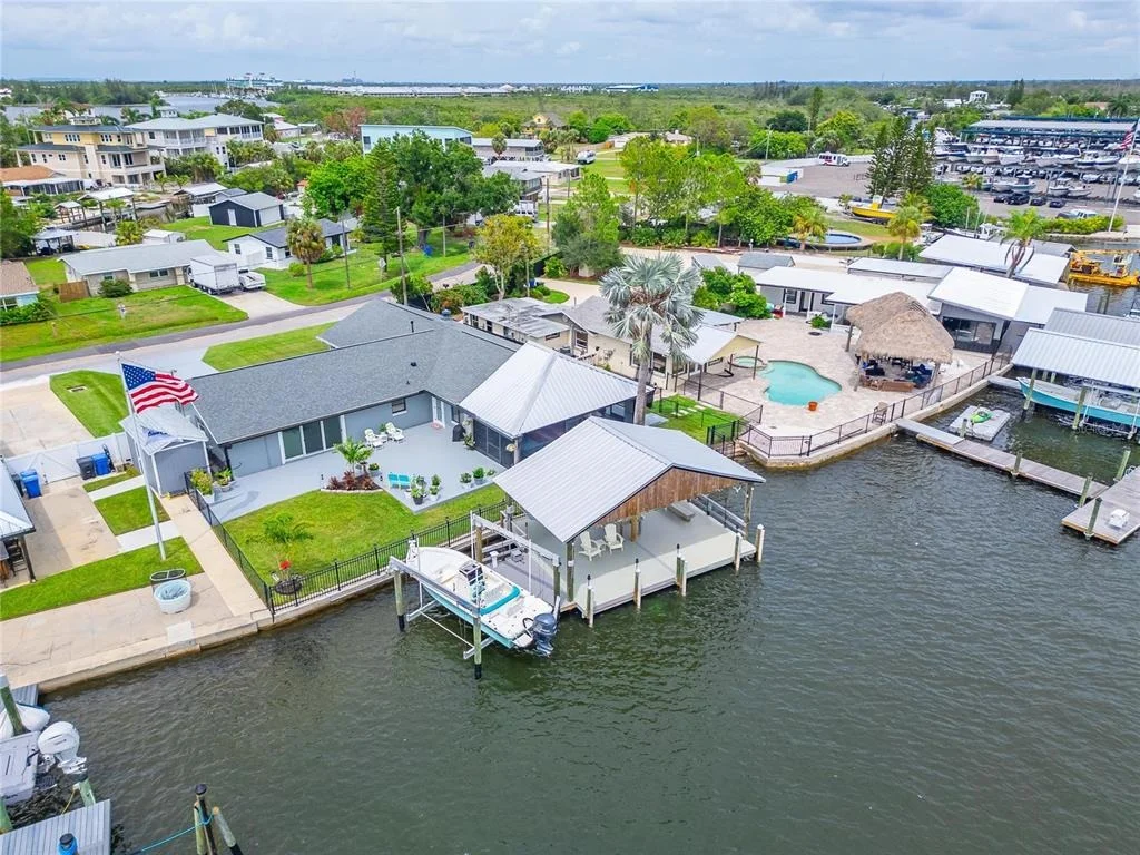 Photo of 3422 W SHELL POINT ROAD