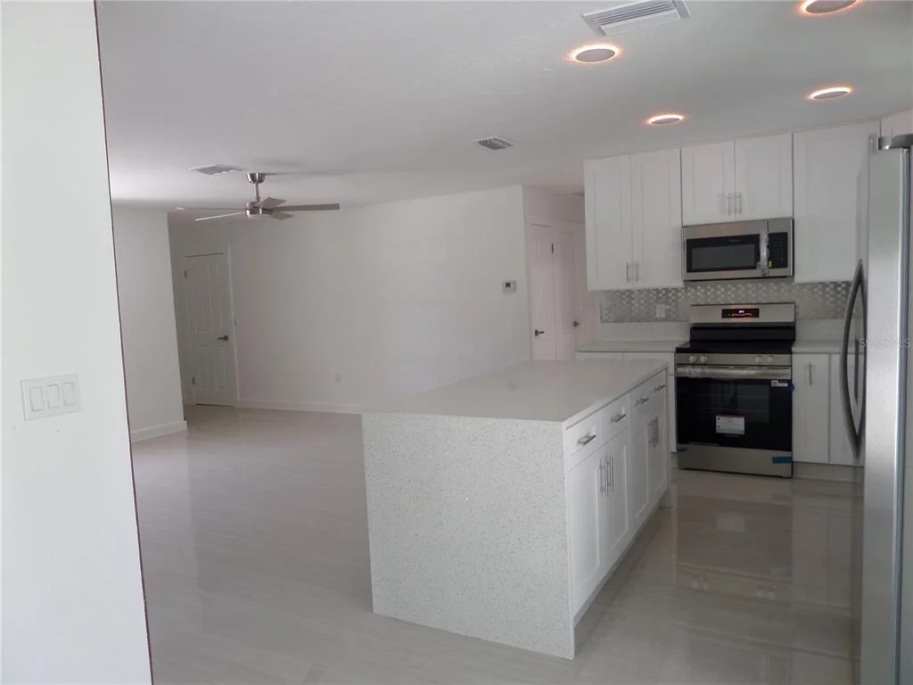 Photo of 4925 SILK OAK DRIVE