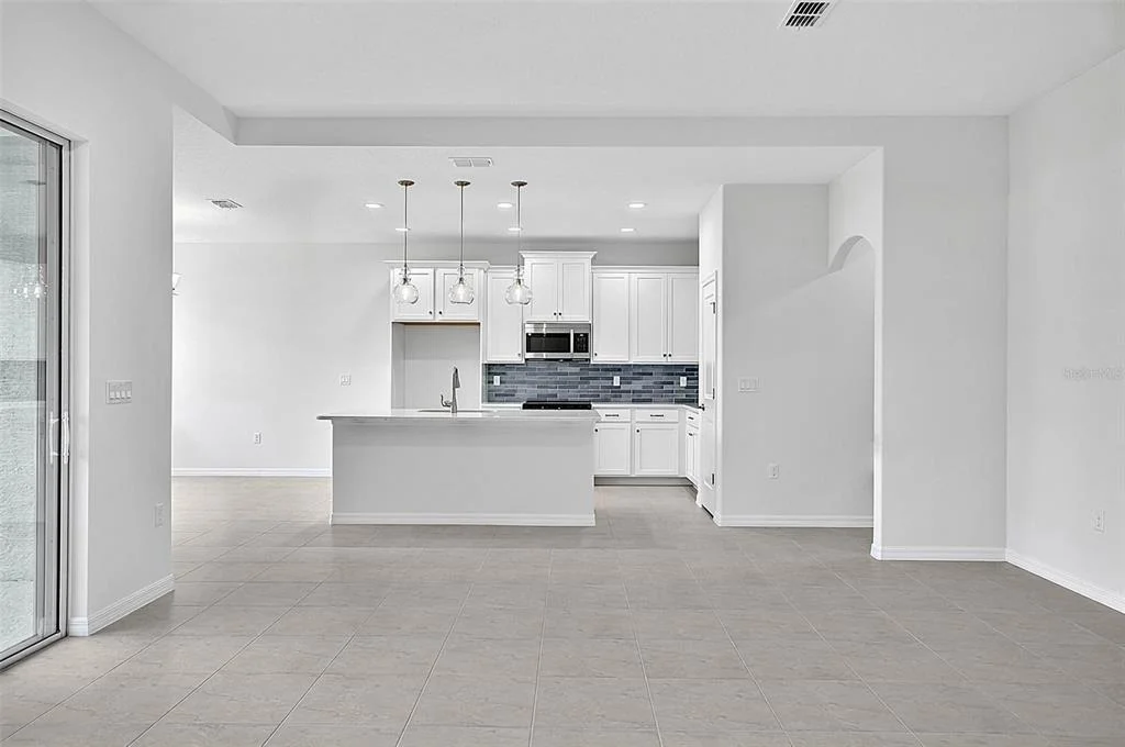 Photo of 10 PERSIMMON DRIVE