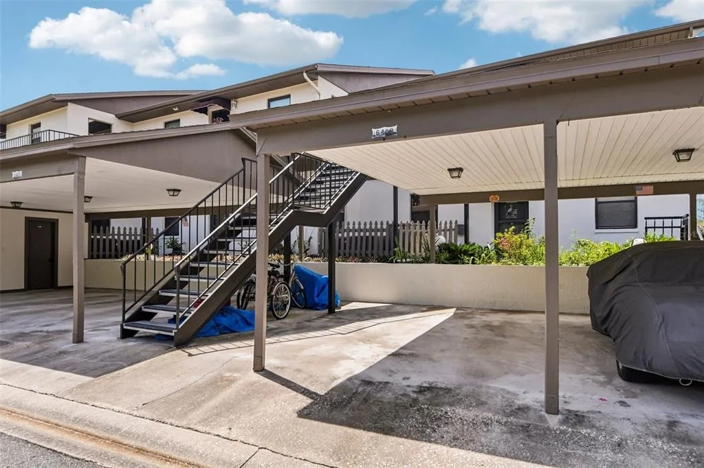 Photo of 6413 RIVER LODGE LANE