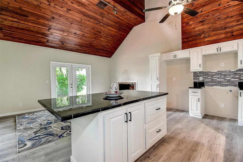 Photo of 11700 VALLEY ROAD