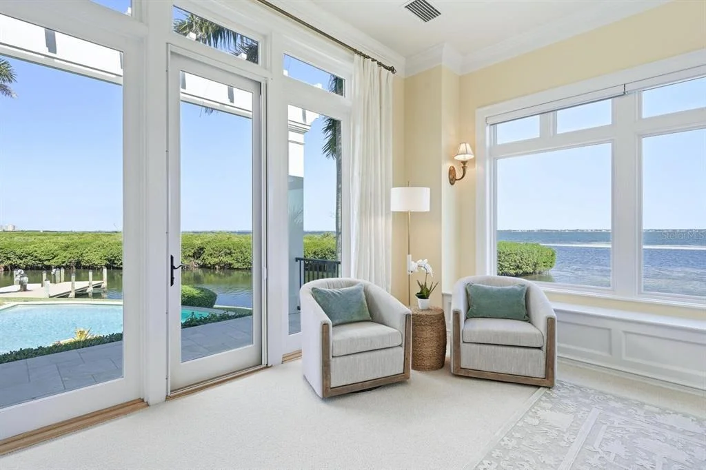 Photo of 560 HARBOR POINT ROAD