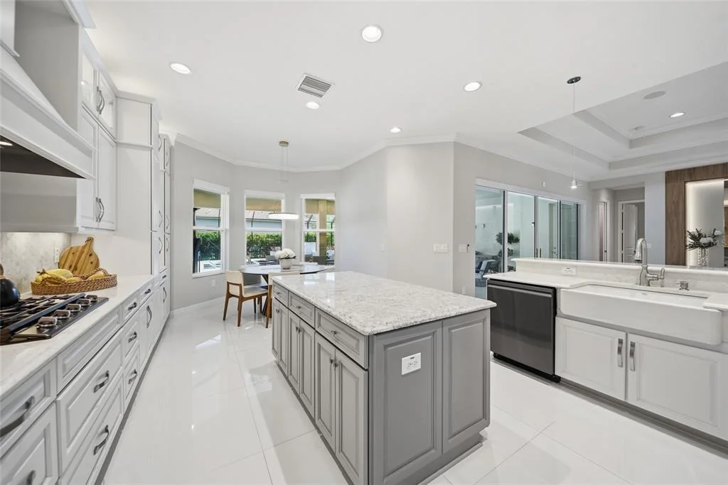 Photo of 2420 COCO PALM CIRCLE
