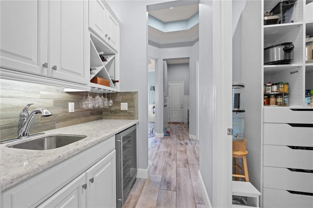 Photo of 12735 BANTING TERRACE