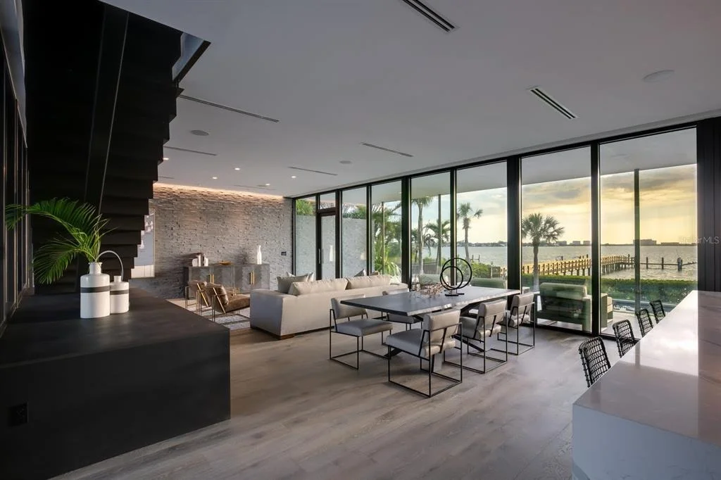 Photo of 1500 BAYVIEW DRIVE