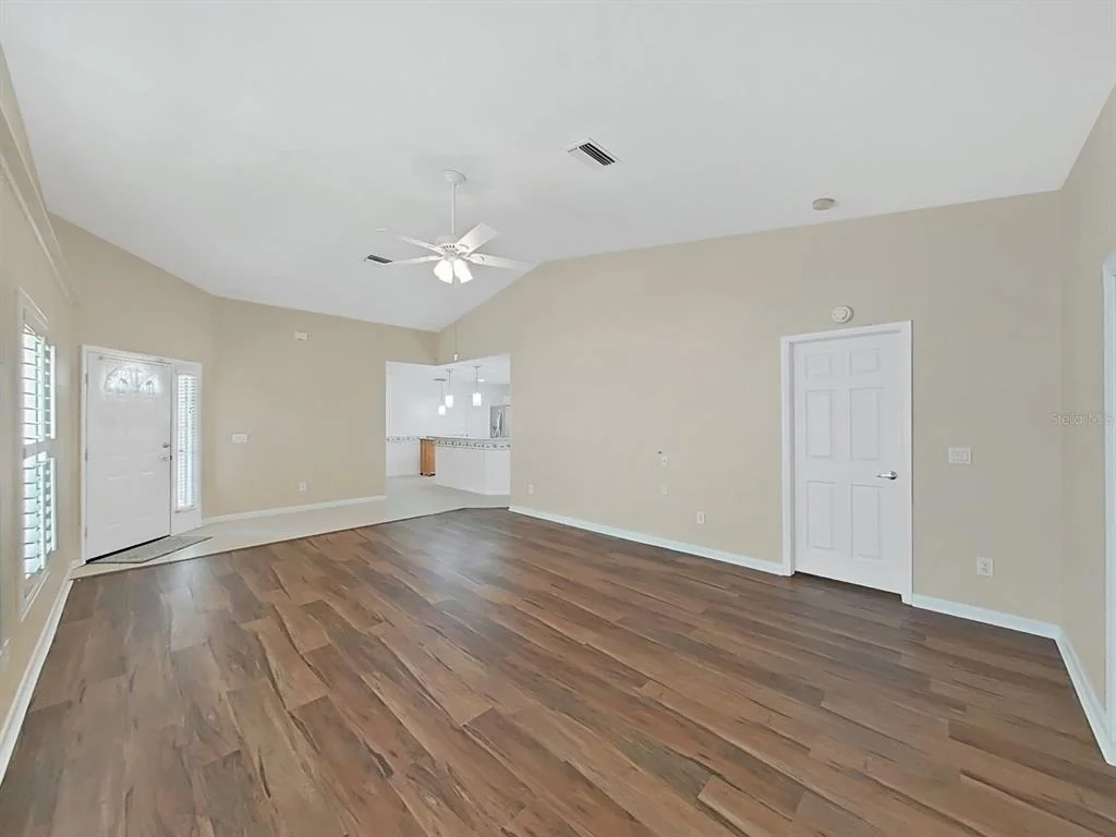 Photo of 6122 GENTLE BEN CIRCLE