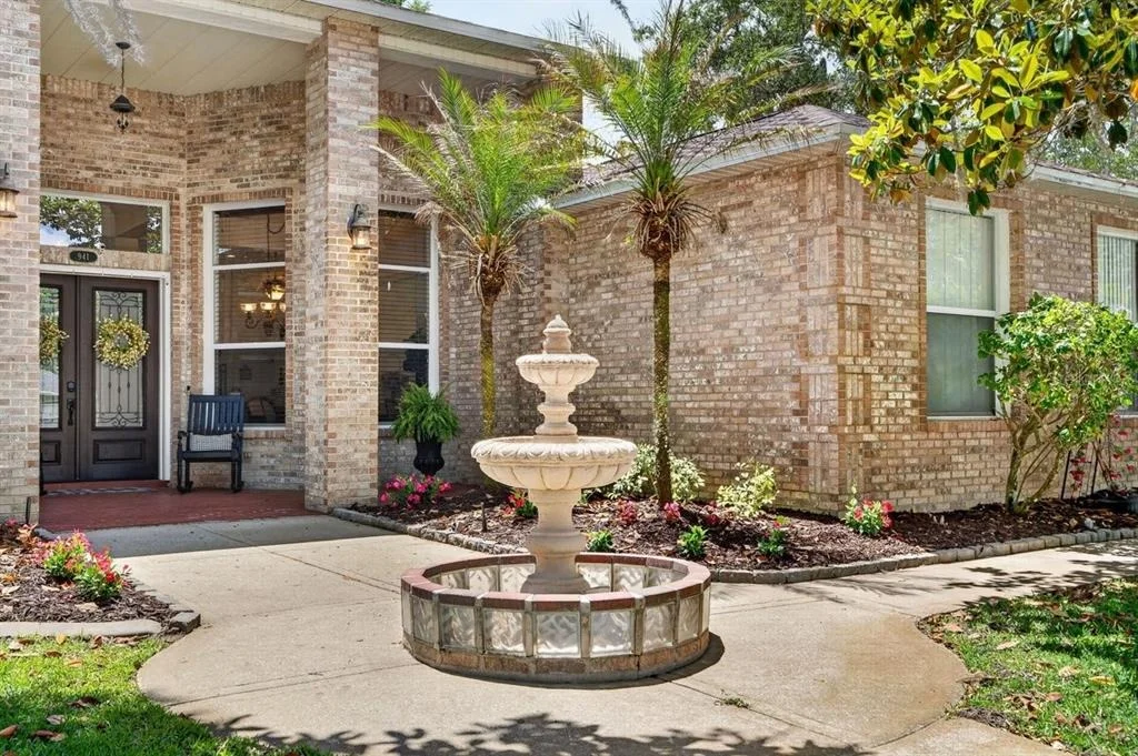 Photo of 941 GEORGE HECKER DRIVE