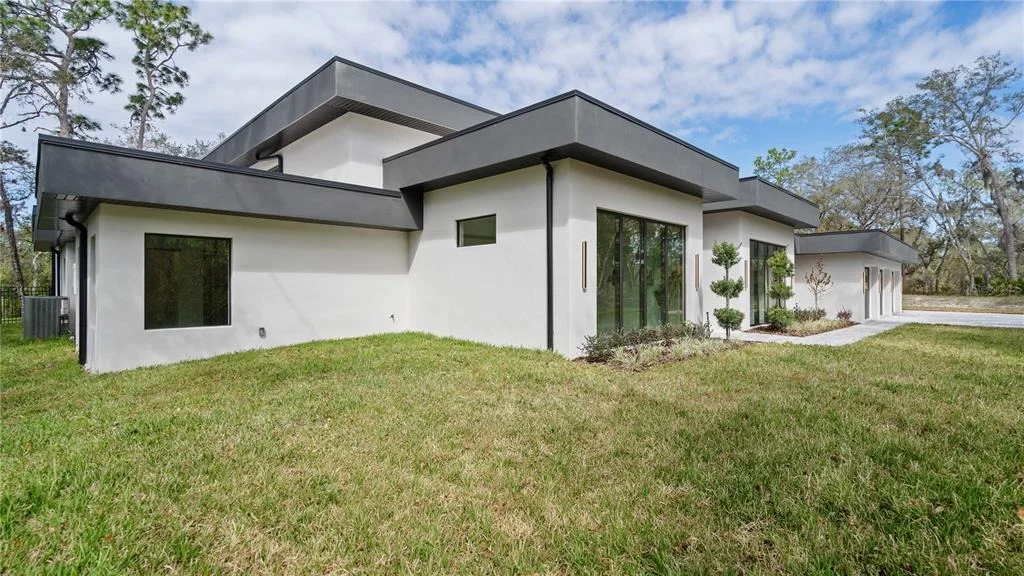 Photo of 1447 BIRD ROAD