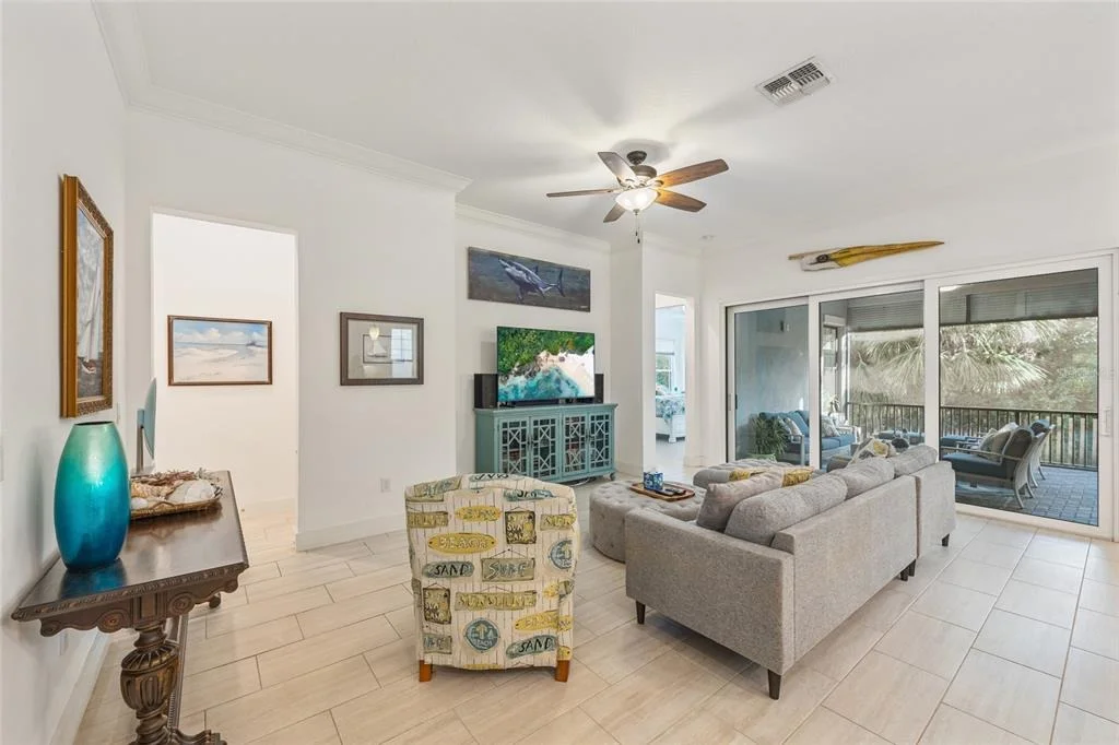 Photo of 1025 SEAGRAPE DRIVE