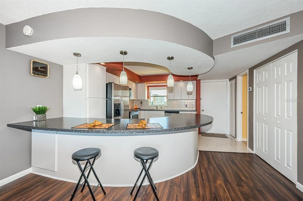 Photo of Unit 604 at 4725 COVE CIRCLE