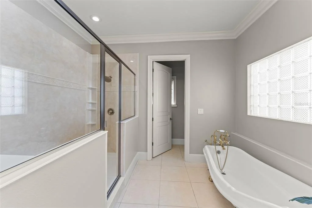 Photo of 9575 WESTOVER ROBERTS ROAD