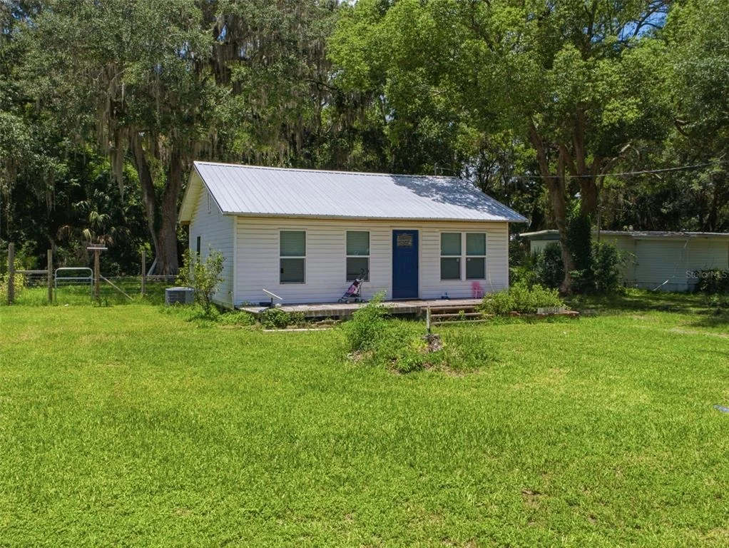 Photo of 306 SE 2ND STREET