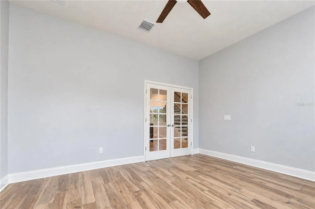 Photo of 11103 GREAT NECK ROAD