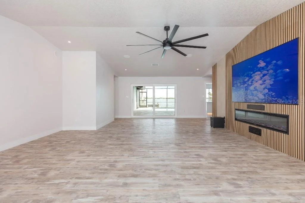 Photo of 306 BUTTONWOOD LANE