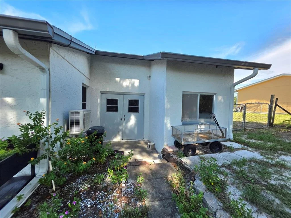Photo of 9040 BAY DRIVE