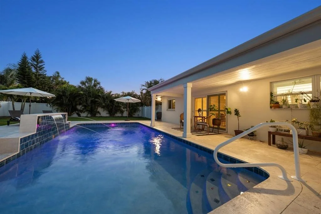 Photo of 821 JACARANDA DRIVE