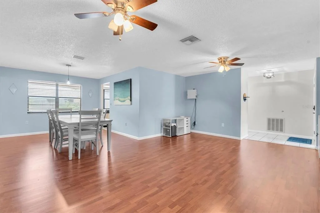 Photo of 914 HARBOR CIRCLE