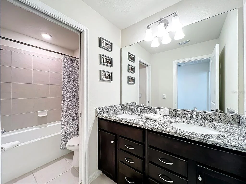Photo of 3449 LILAC WAY
