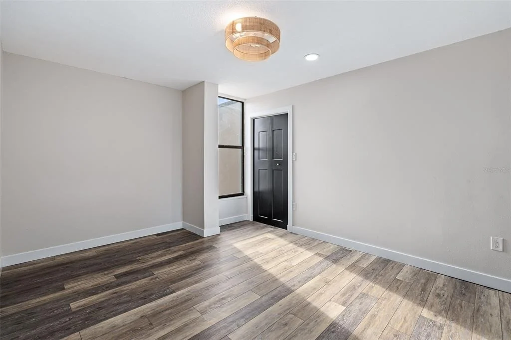 Photo of Unit UT87 at 5500 OCEAN SHORE BOULEVARD