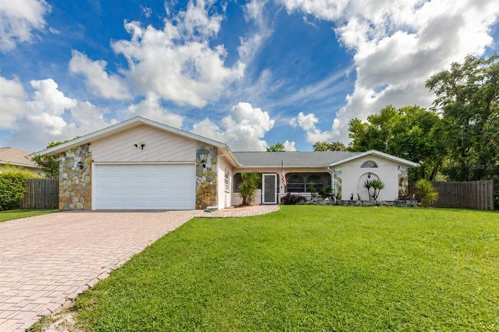 Photo of 2066 GOLD ROAD