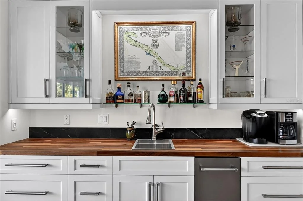 Photo of 10110 CREEKSIDE DRIVE