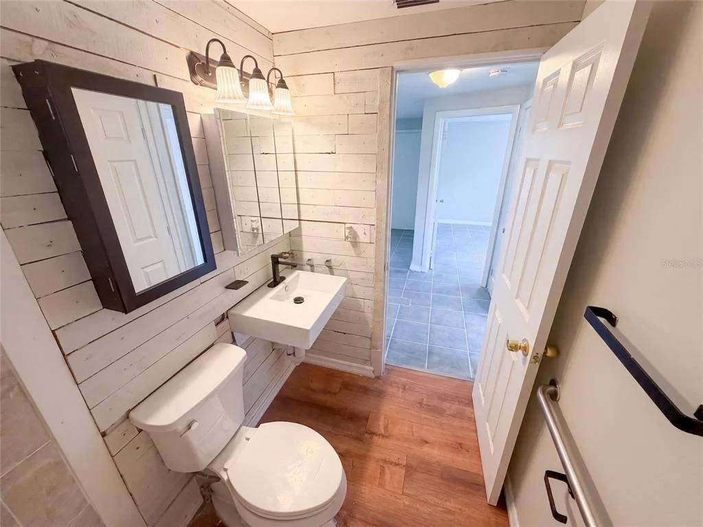 Photo of 4718 TRAFFORD ROAD