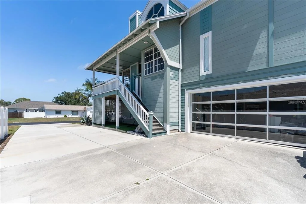 Photo of 861 NECTAR ROAD