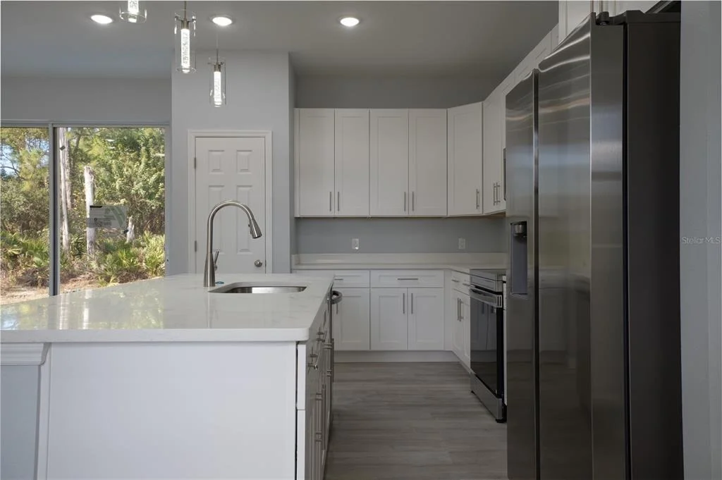 Photo of 1013 ASTON-MARTIN DRIVE
