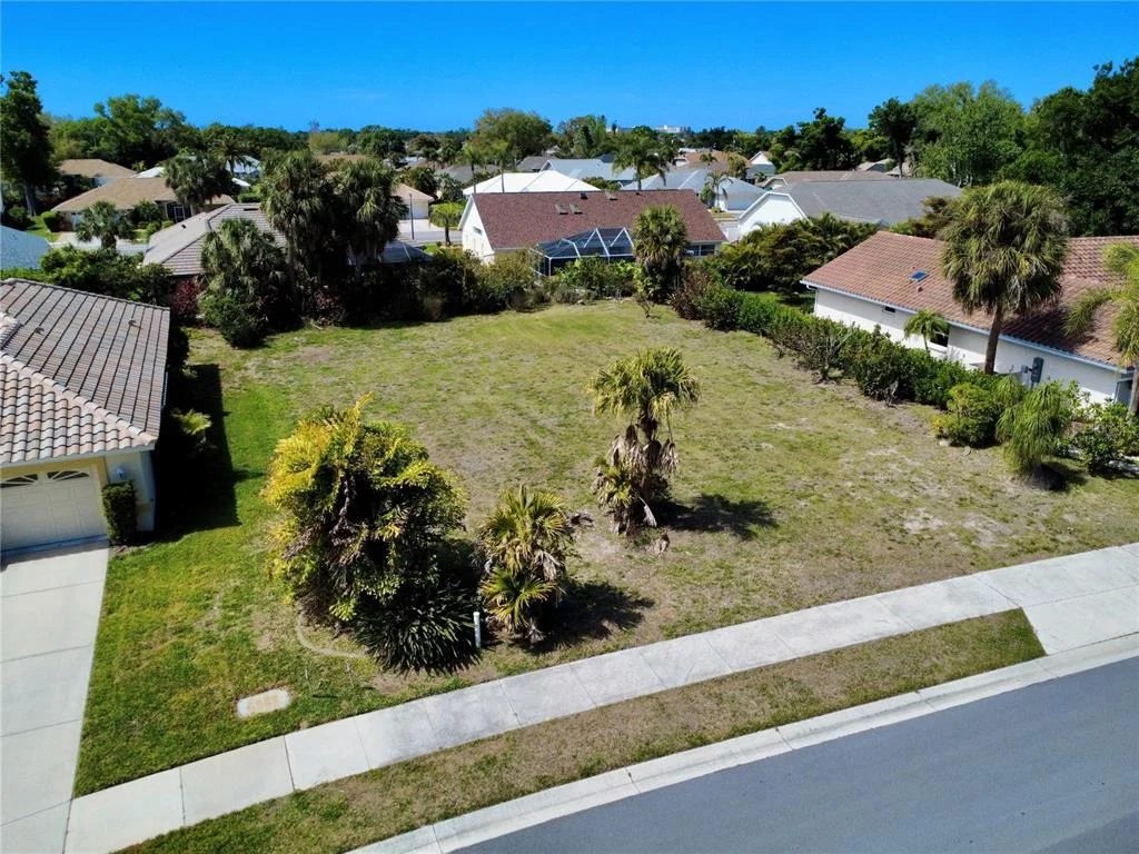 Photo of 565 PARK ESTATES SQUARE