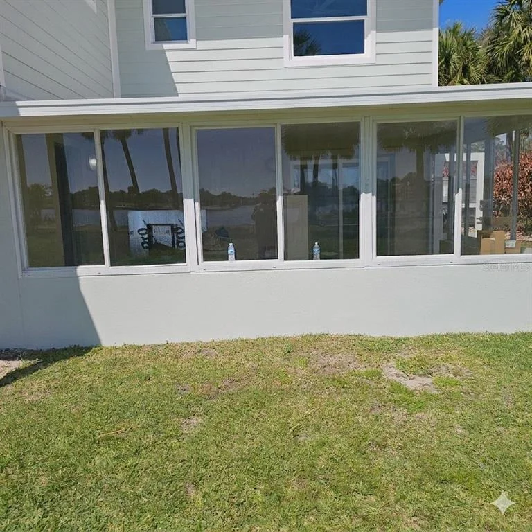 Photo of 860 LAMBERT AVENUE