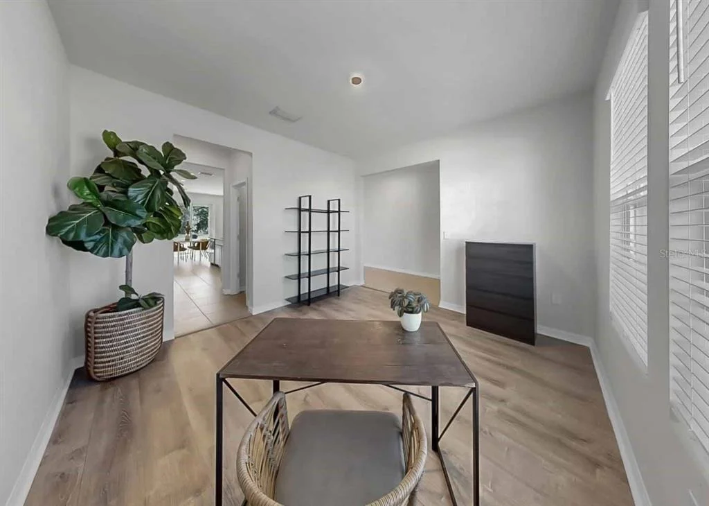 Photo of 16454 WOODSIDE GLEN