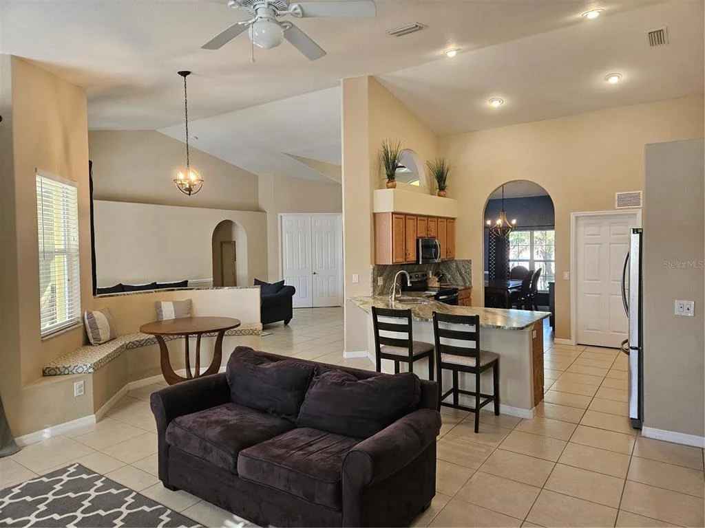 Photo of 779 NECTAR ROAD
