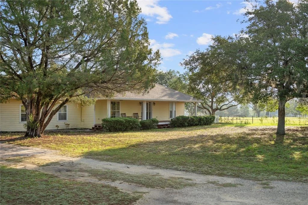 Photo of 16017 JOHNS LAKE ROAD