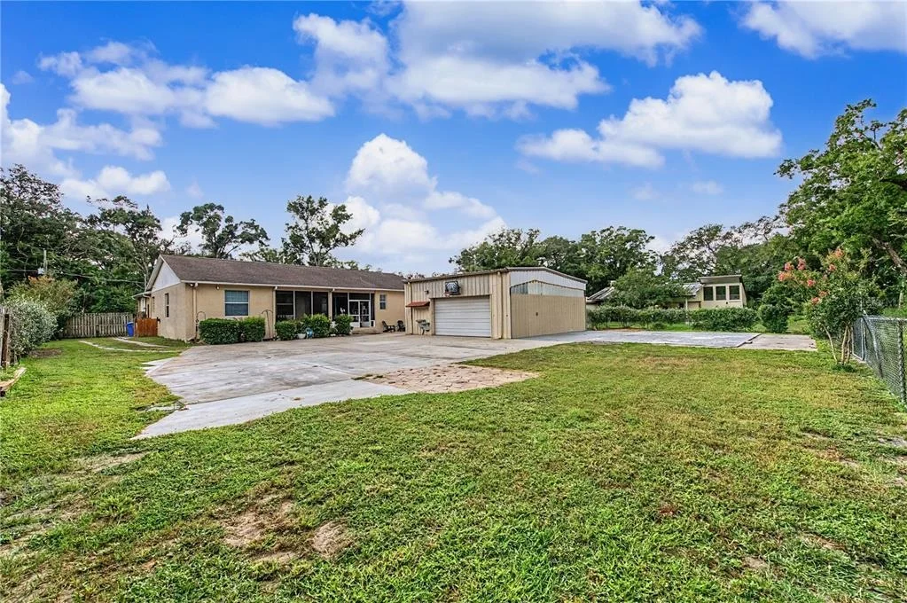 Photo of 2216 PINECREST DRIVE