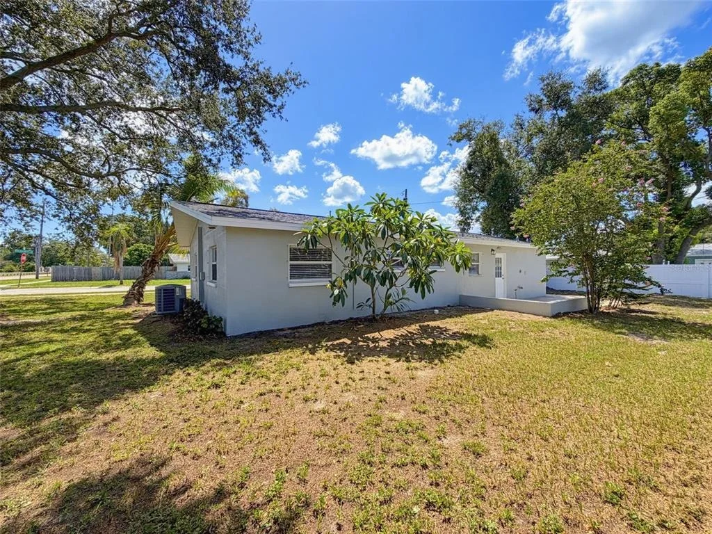 Photo of 14998 MOCKINGBIRD LANE
