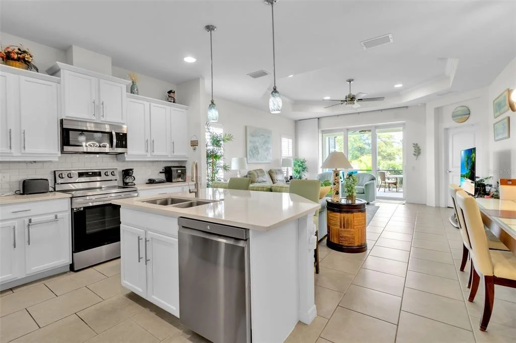 Photo of 7004 VISTA BELLA DRIVE