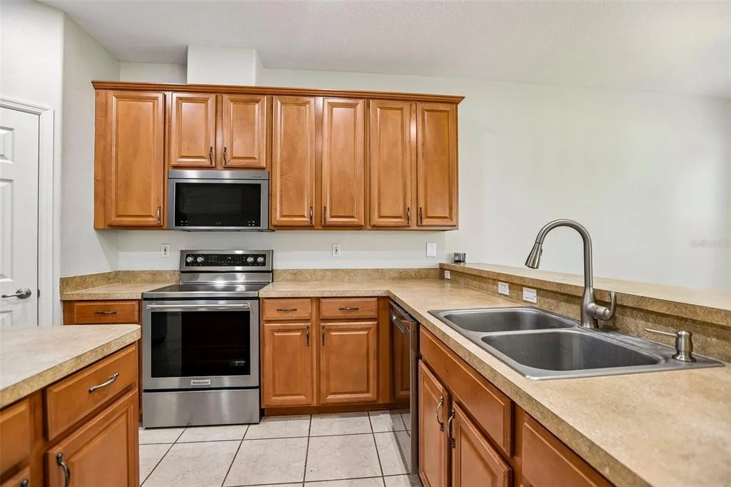 Photo of 5903 CAPE LOOP