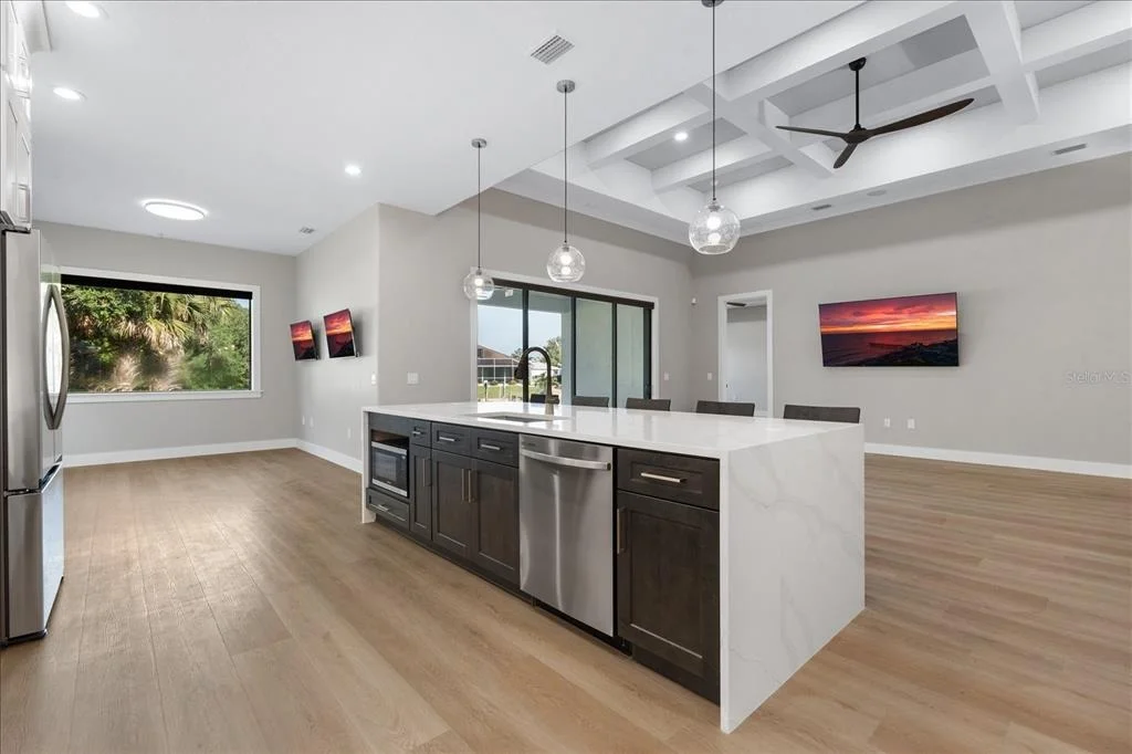 Photo of 46 RIVERVIEW BEND N