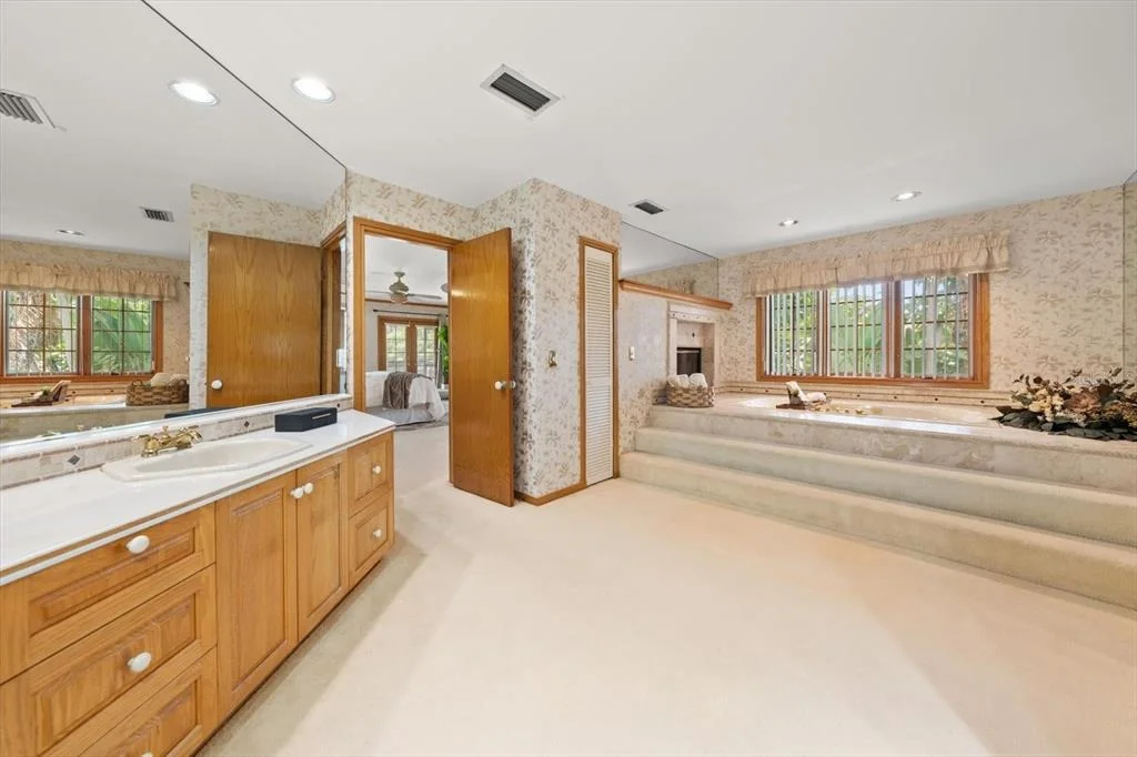 Photo of 220 HARBOR VIEW LANE