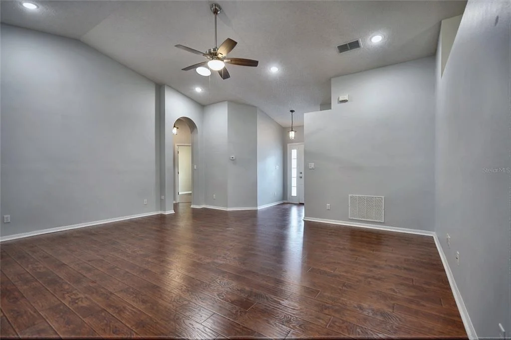 Photo of 25735 GLEN EAGLE DRIVE