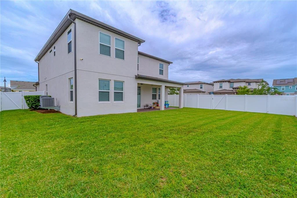 Photo of 1261 LONE PALM WAY
